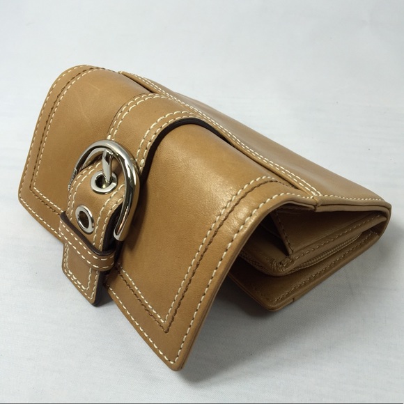 Coach genuine leather trifold wallet - Picture 8 of 8